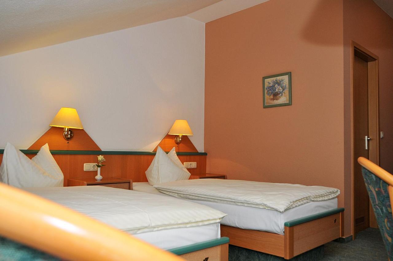 Hotel Friesen Werdau Екстер'єр фото