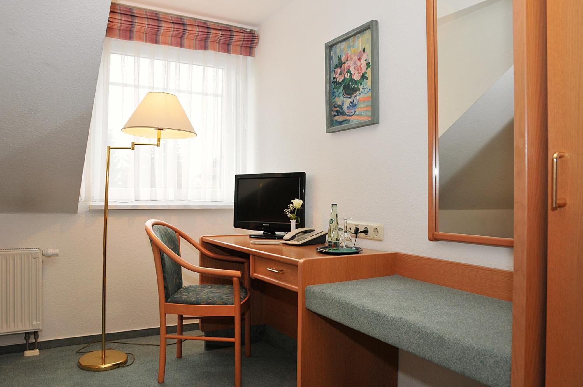 Hotel Friesen Werdau Екстер'єр фото
