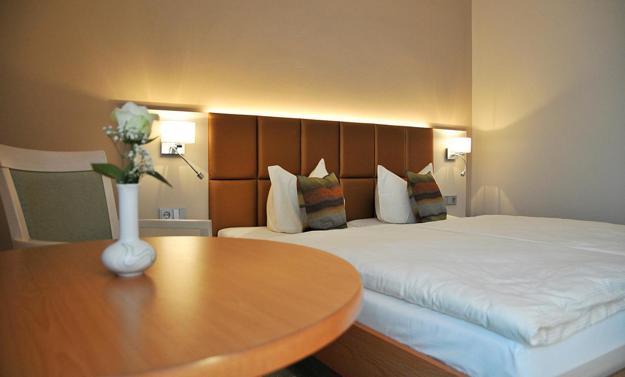 Hotel Friesen Werdau Екстер'єр фото